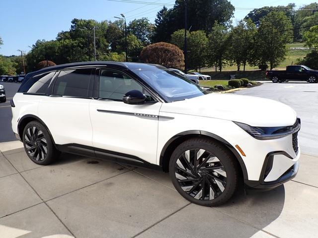new 2025 Lincoln Nautilus car, priced at $71,525