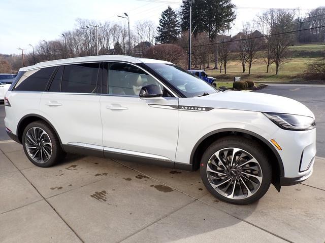 new 2025 Lincoln Aviator car, priced at $79,070