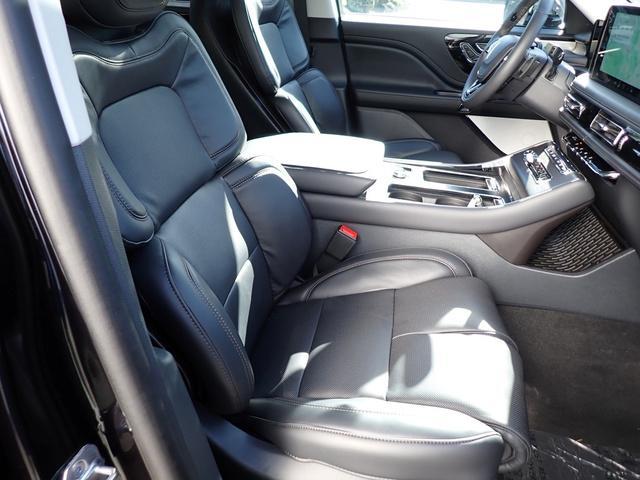 new 2025 Lincoln Aviator car