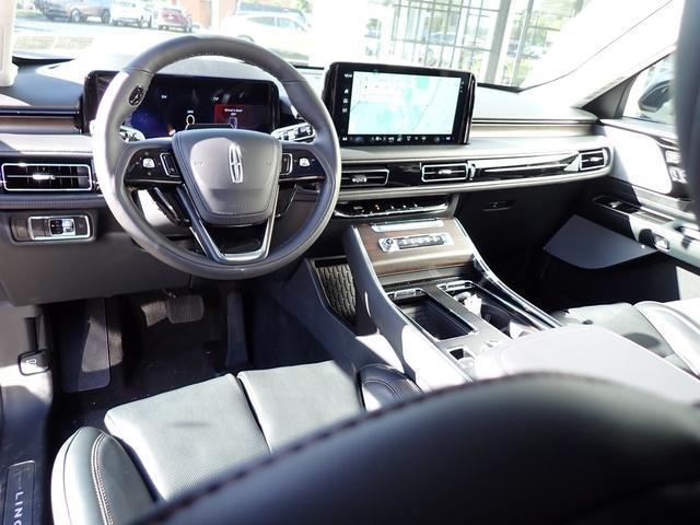 new 2025 Lincoln Aviator car