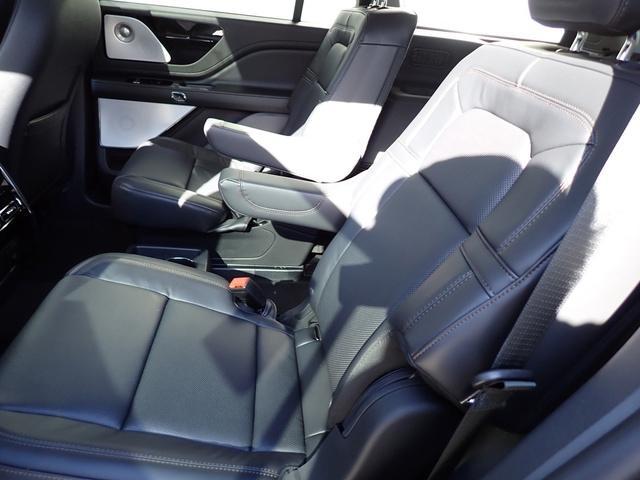 new 2025 Lincoln Aviator car