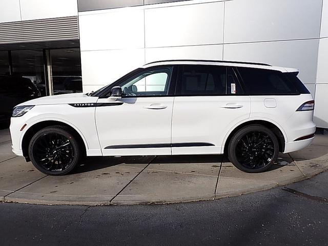 new 2025 Lincoln Aviator car, priced at $80,770