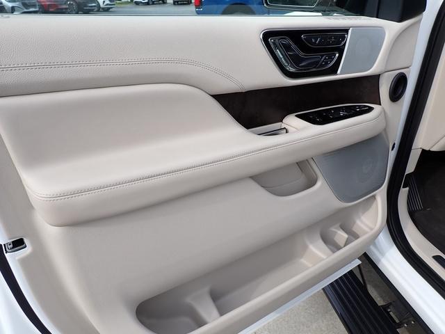 used 2020 Lincoln Navigator car, priced at $62,786