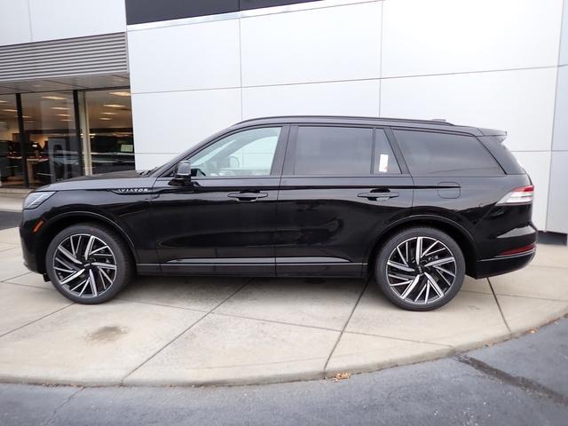 new 2025 Lincoln Aviator car, priced at $93,270