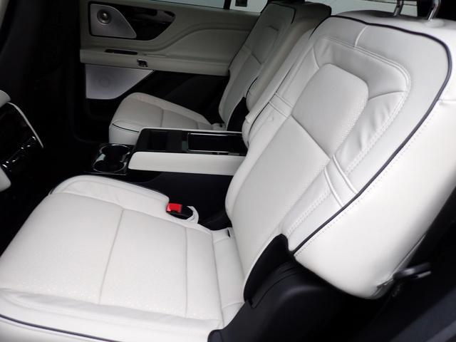 new 2025 Lincoln Aviator car, priced at $93,270