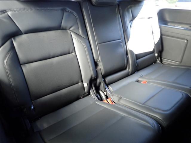 new 2025 Lincoln Navigator car, priced at $107,085