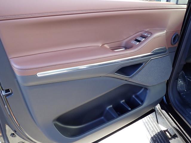 new 2025 Lincoln Navigator car, priced at $103,585