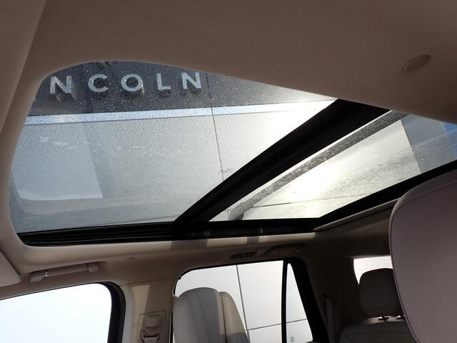 used 2021 Lincoln Navigator car, priced at $62,968