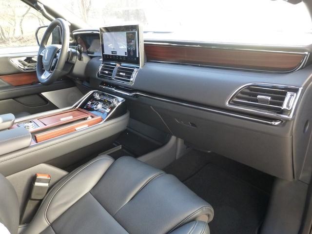 new 2024 Lincoln Navigator car, priced at $105,525