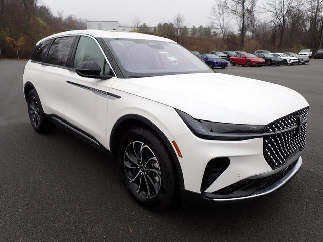 new 2025 Lincoln Nautilus car, priced at $58,920