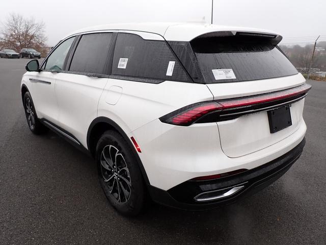 new 2025 Lincoln Nautilus car, priced at $58,920