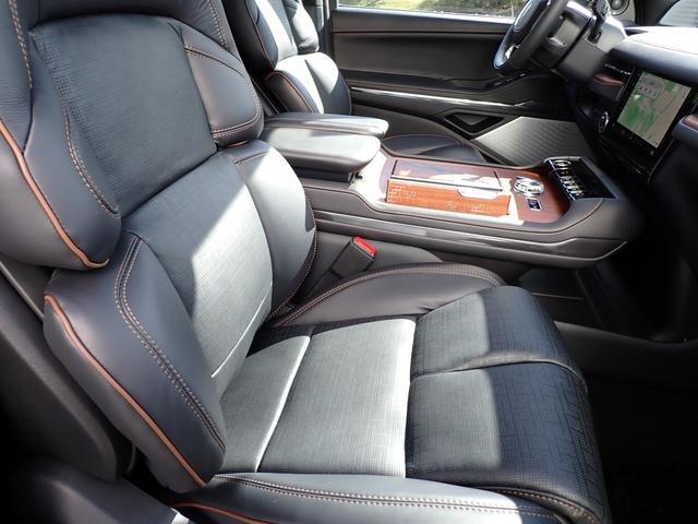 new 2025 Lincoln Navigator car, priced at $119,835