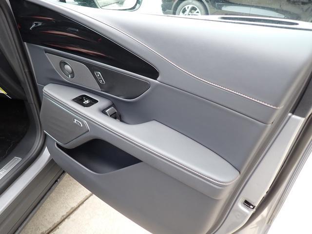 new 2025 Lincoln Nautilus car, priced at $64,270