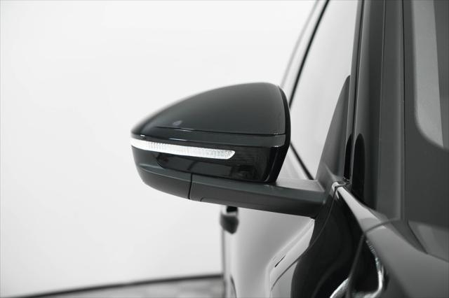 new 2025 Audi Q6 e-tron car, priced at $70,675