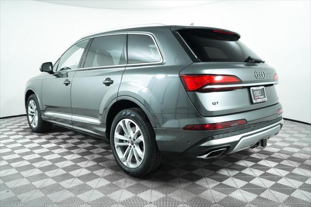 new 2025 Audi Q7 car, priced at $75,505