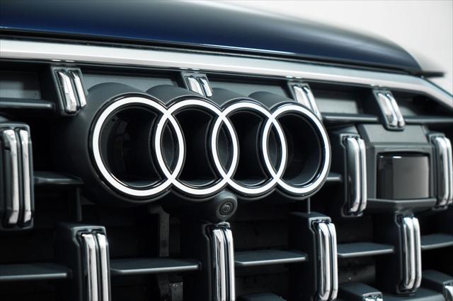 new 2025 Audi Q7 car, priced at $65,600