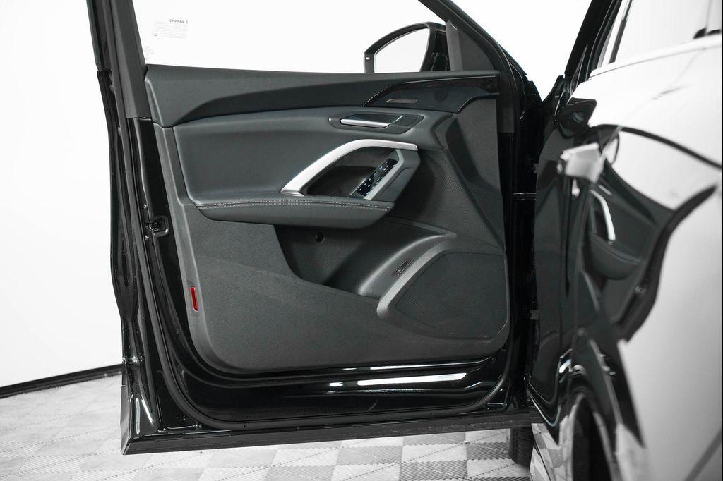 new 2025 Audi Q5 car, priced at $64,250