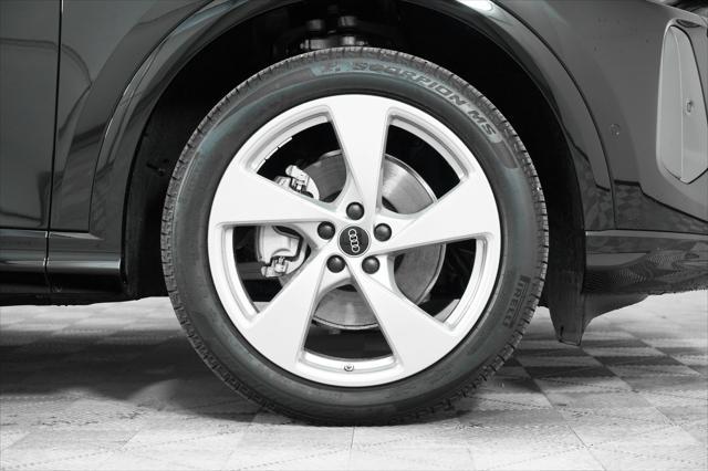 new 2025 Audi Q5 car, priced at $64,250