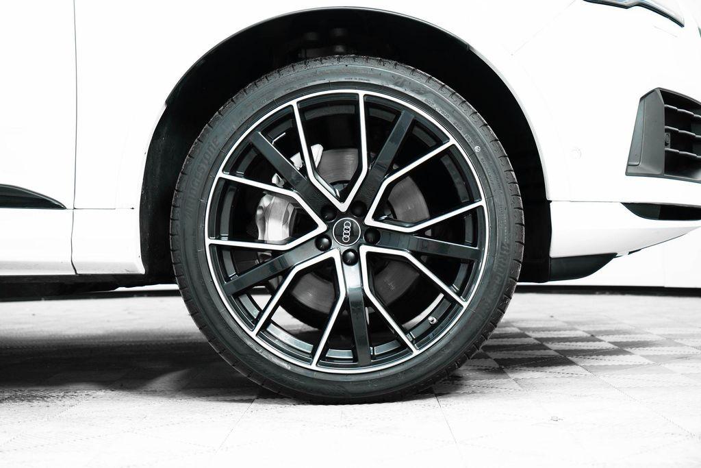 used 2023 Audi Q7 car, priced at $43,500