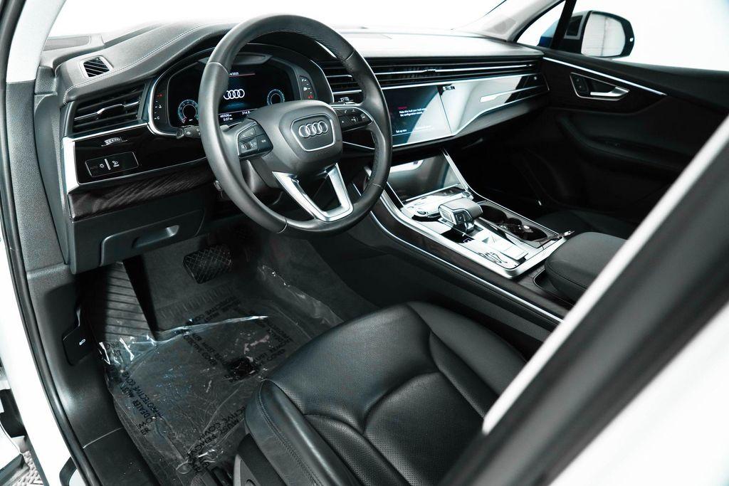 used 2023 Audi Q7 car, priced at $43,500