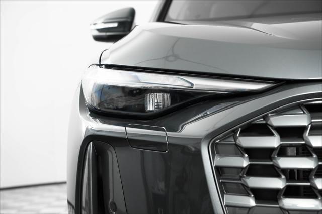new 2025 Audi Q5 car, priced at $58,190