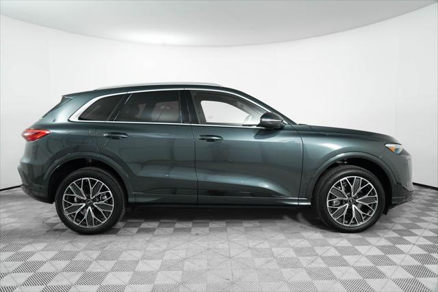 new 2025 Audi Q5 car, priced at $60,975