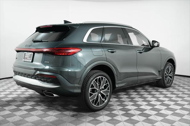 new 2025 Audi Q5 car, priced at $60,975