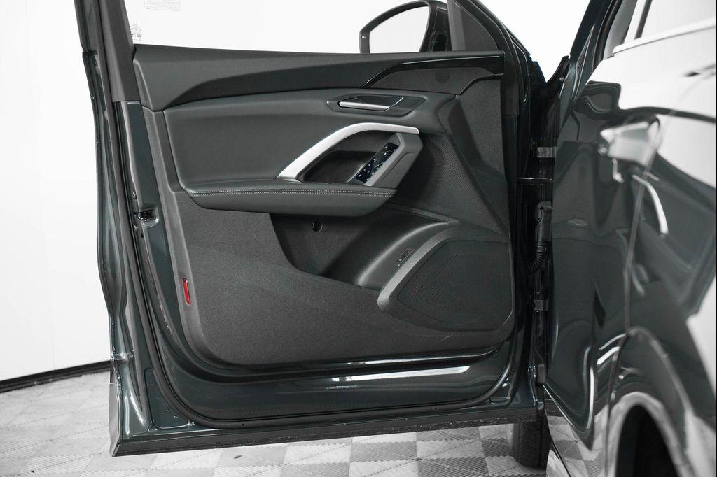 new 2025 Audi Q5 car, priced at $56,870