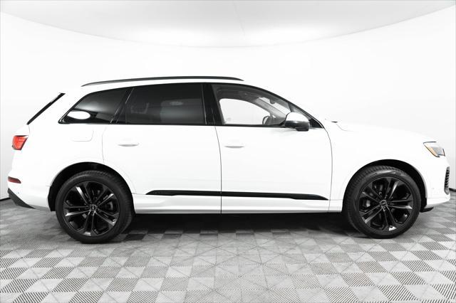 new 2025 Audi Q7 car, priced at $77,750