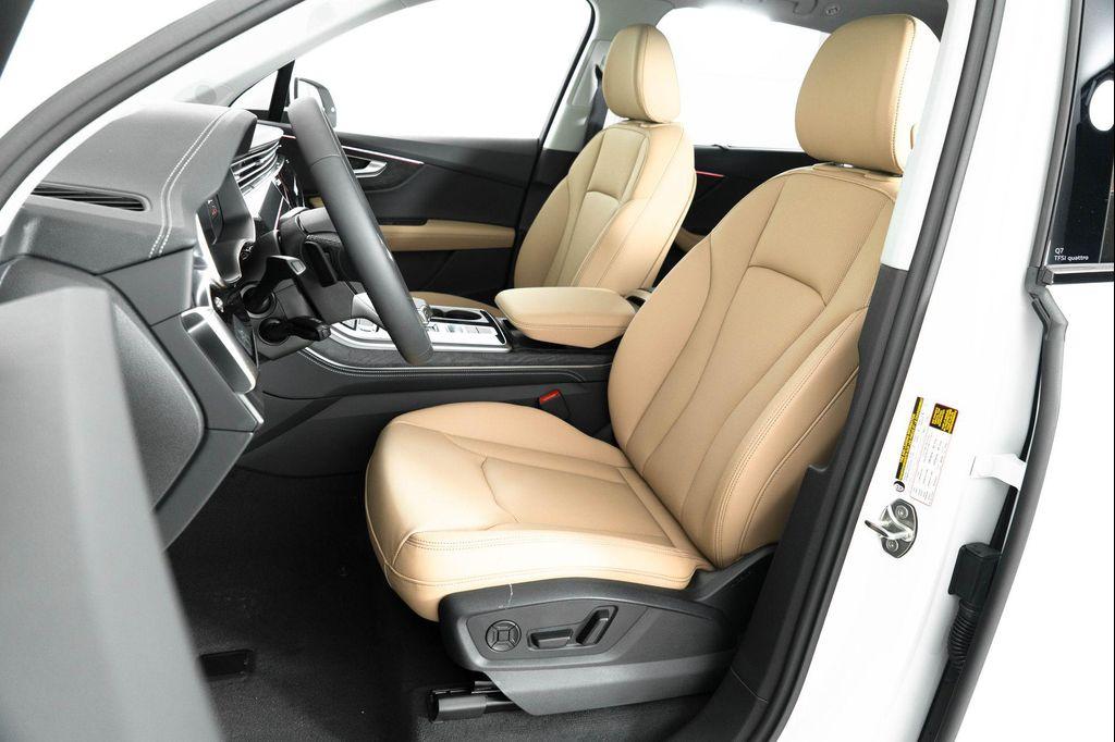 new 2025 Audi Q7 car, priced at $77,750
