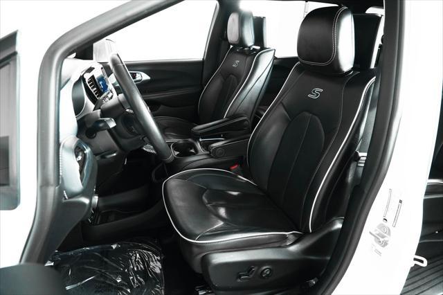 used 2020 Chrysler Pacifica Hybrid car, priced at $22,000
