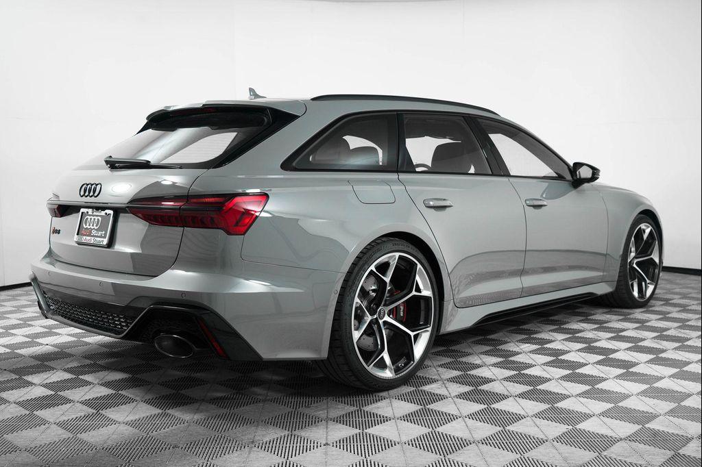 new 2025 Audi RS 6 Avant car, priced at $141,520