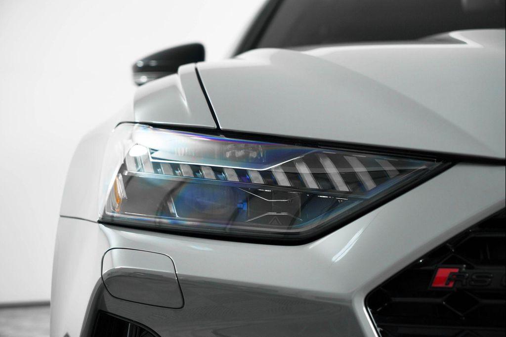 new 2025 Audi RS 6 Avant car, priced at $141,520