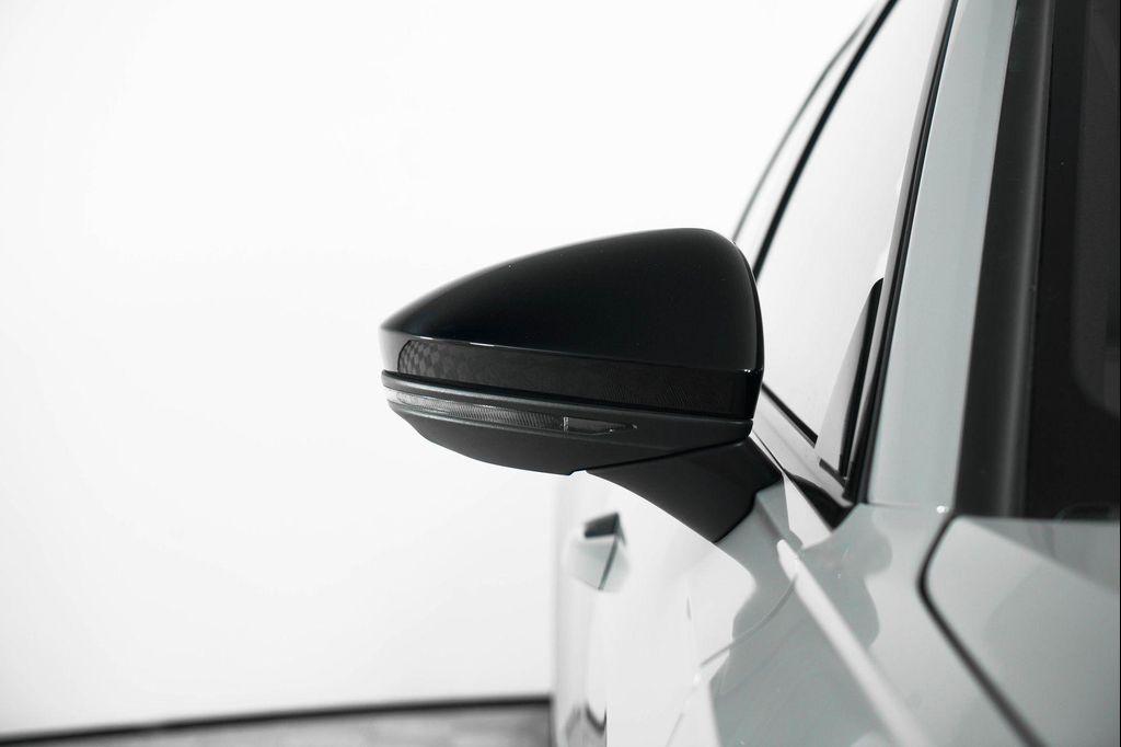 new 2025 Audi RS 6 Avant car, priced at $141,520