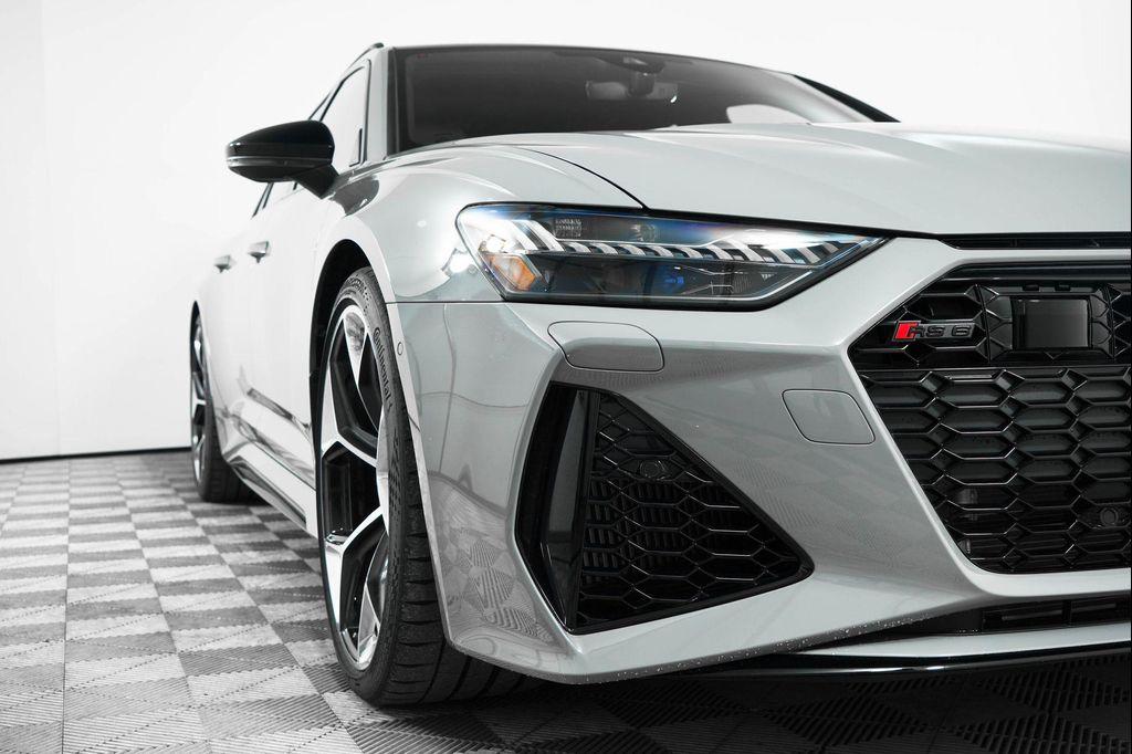 new 2025 Audi RS 6 Avant car, priced at $141,520