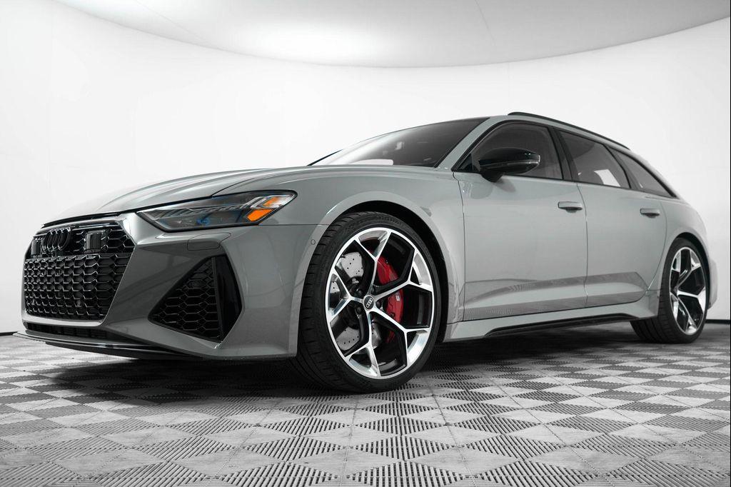 new 2025 Audi RS 6 Avant car, priced at $141,520