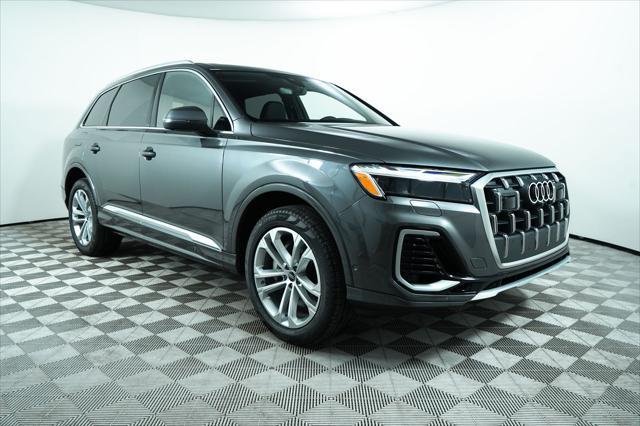 new 2025 Audi Q7 car, priced at $75,050