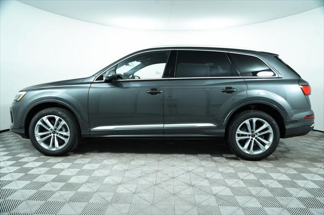 new 2025 Audi Q7 car, priced at $75,050