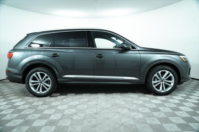 new 2025 Audi Q7 car, priced at $75,050