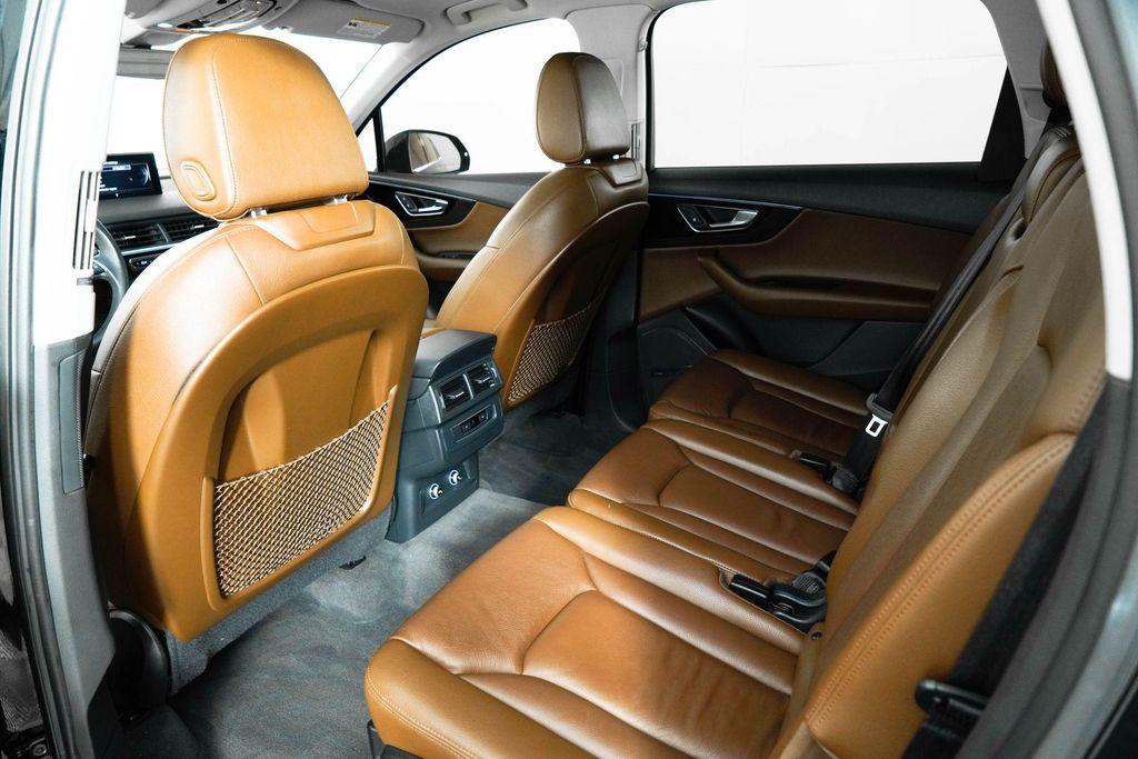 used 2019 Audi Q7 car, priced at $20,000