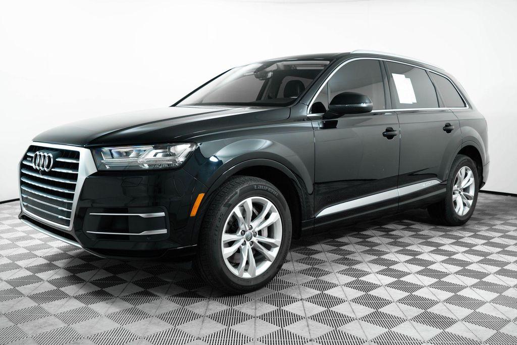 used 2019 Audi Q7 car, priced at $20,000