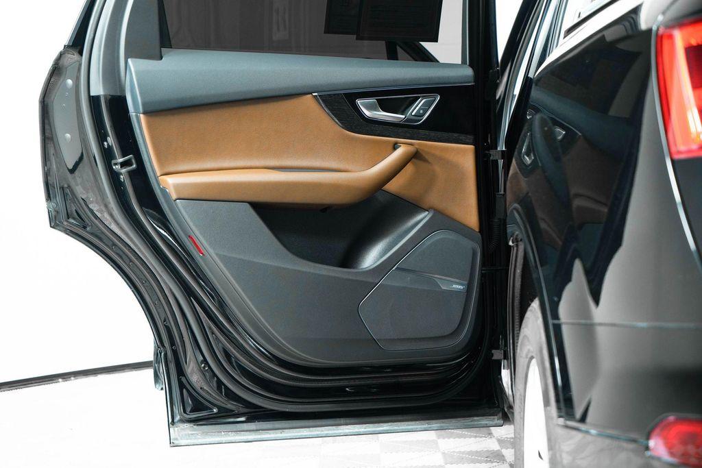 used 2019 Audi Q7 car, priced at $20,000