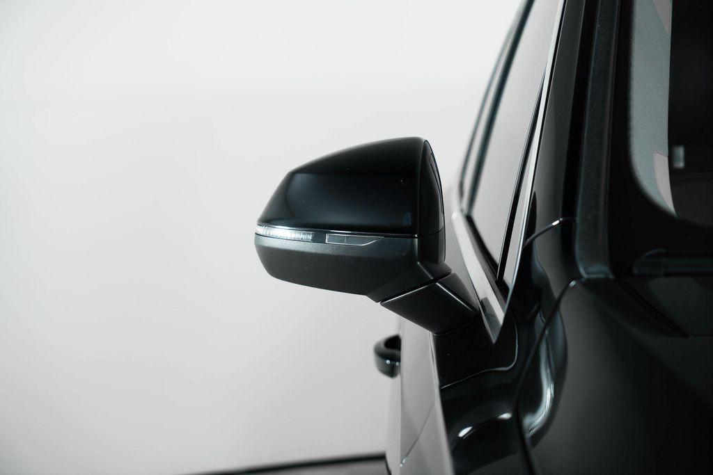 used 2019 Audi Q7 car, priced at $20,000