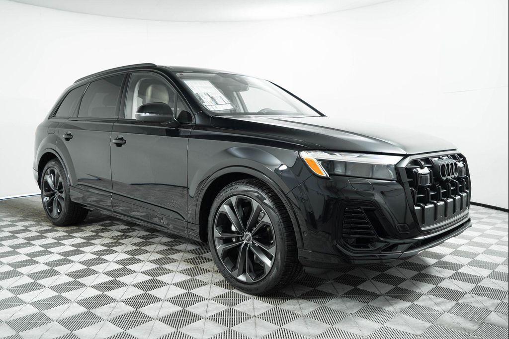 new 2025 Audi Q7 car, priced at $77,450