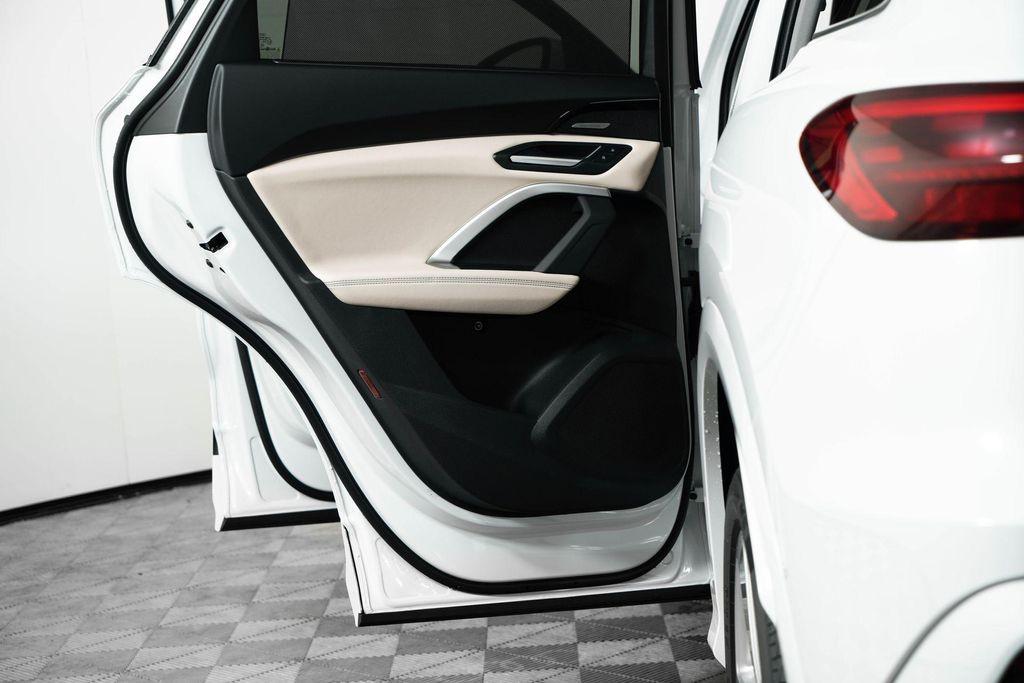 new 2025 Audi Q5 car, priced at $61,950