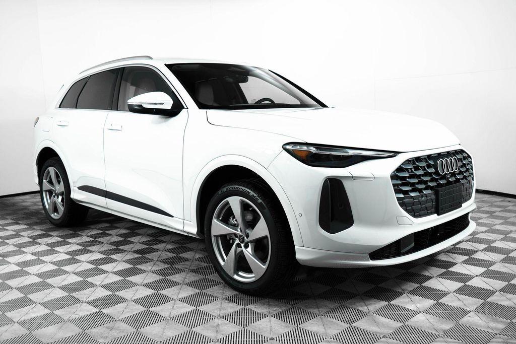 new 2025 Audi Q5 car, priced at $61,950