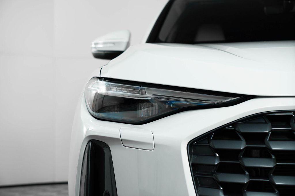 new 2025 Audi Q5 car, priced at $61,950