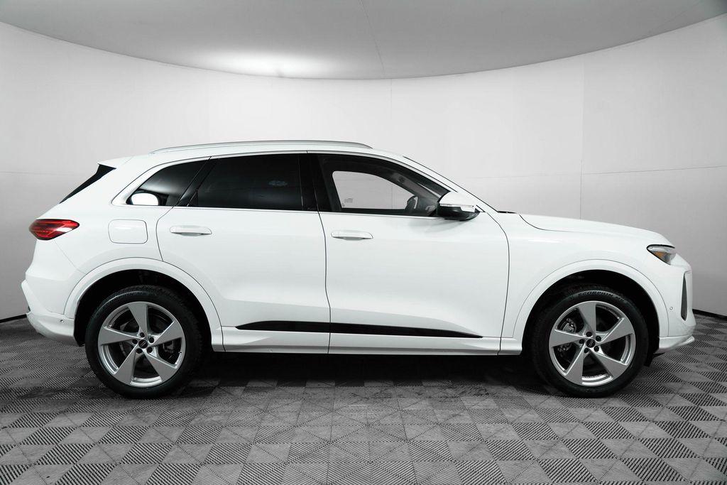 new 2025 Audi Q5 car, priced at $61,950