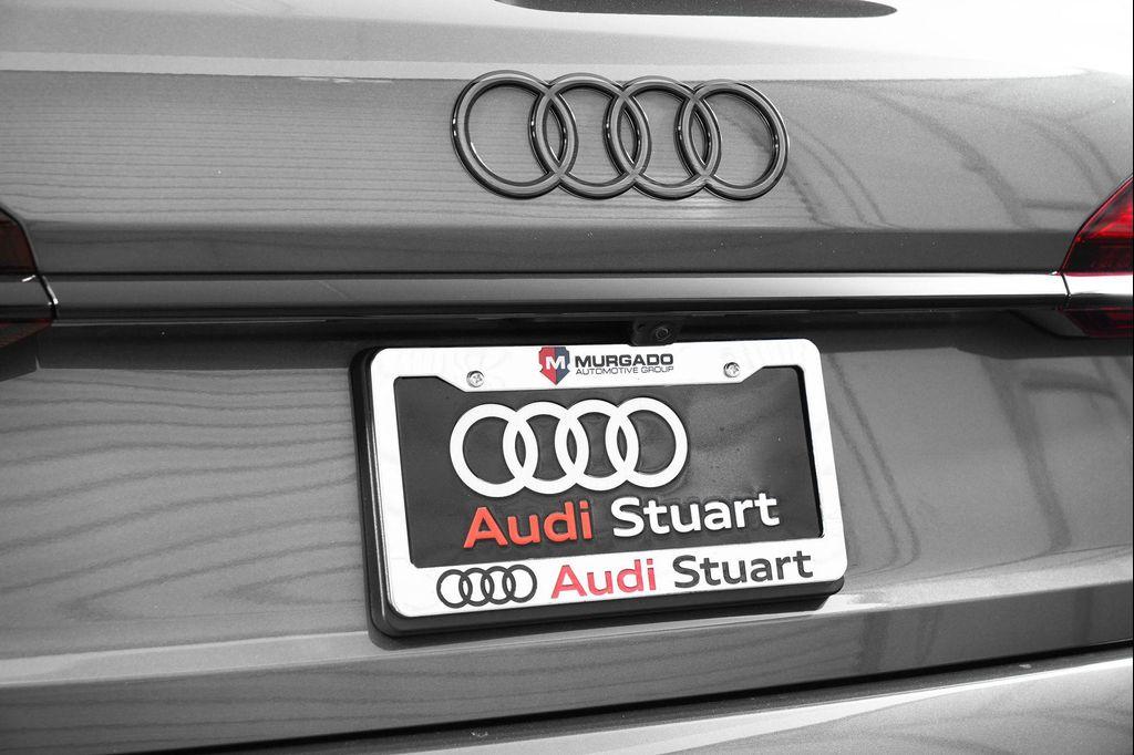 new 2025 Audi Q7 car, priced at $77,750