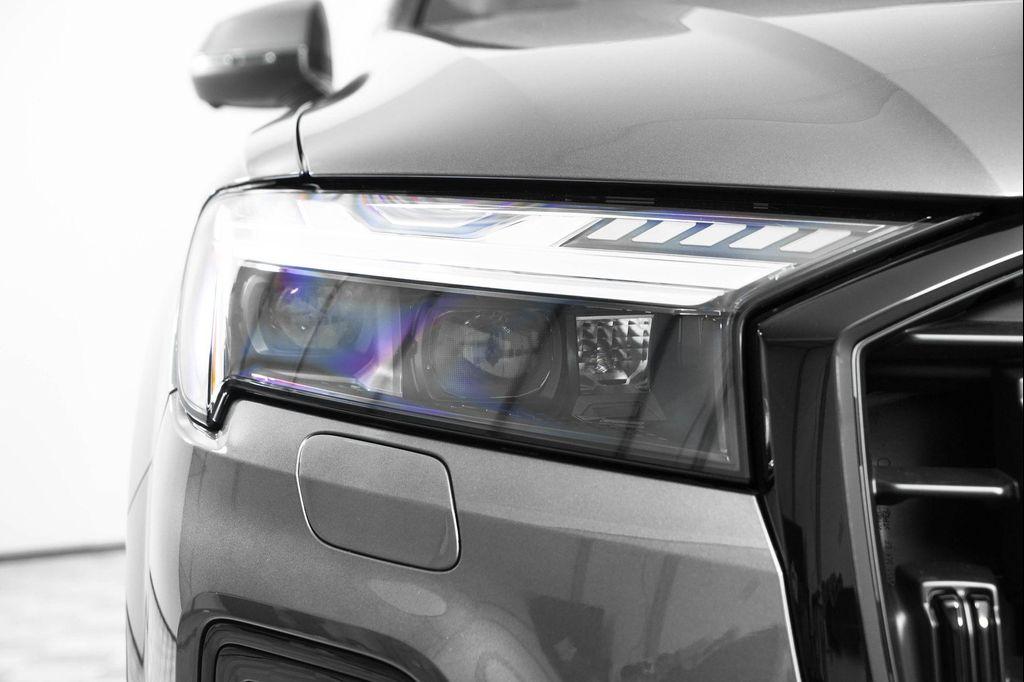 new 2025 Audi Q7 car, priced at $77,750